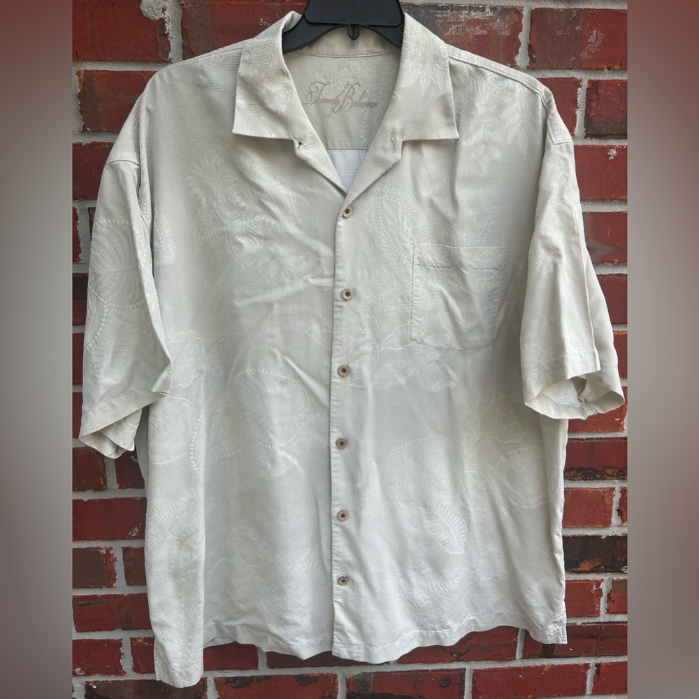 Tommy Bahama Short Sleeve Button Down XXL 100% Silk Textured Floral Print Shirt